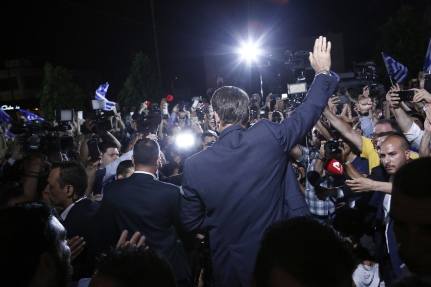 Αποθεώθηκε ο Μητσοτάκης στην Πειραιώς: Το «ευχαριστώ» του στους ψηφοφόρους της ΝΔ