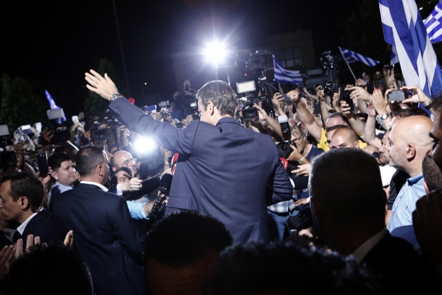 Αποθεώθηκε ο Μητσοτάκης στην Πειραιώς: Το «ευχαριστώ» του στους ψηφοφόρους της ΝΔ