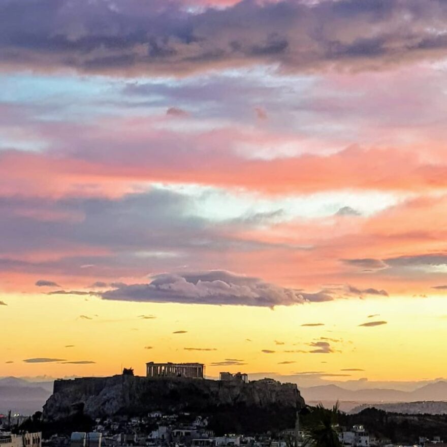 Το μήνυμα της Βίκυς Χατζηβασιλείου για τις εκλογές: «Κάτι…καινούριο ανατέλλει» 