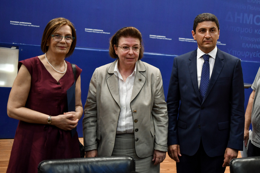 Επενδύσεις, φοροελαφρύνσεις, ασφάλεια, ΔΕΗ και εκκρεμείς συντάξεις, οι προτεραιότητες των νέων υπουργών 