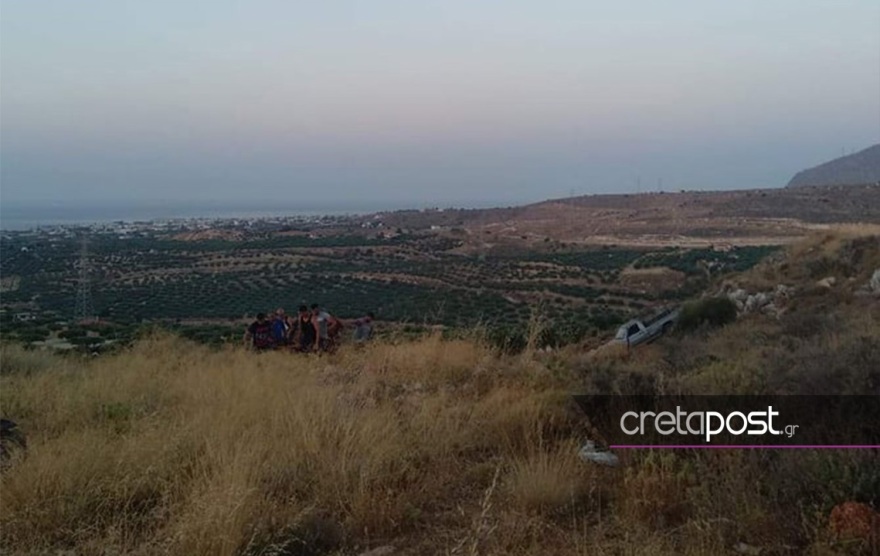 Ηράκλειο: Αυτοκίνητο με ηλικιωμένους έπεσε σε γκρεμό 25 μέτρων