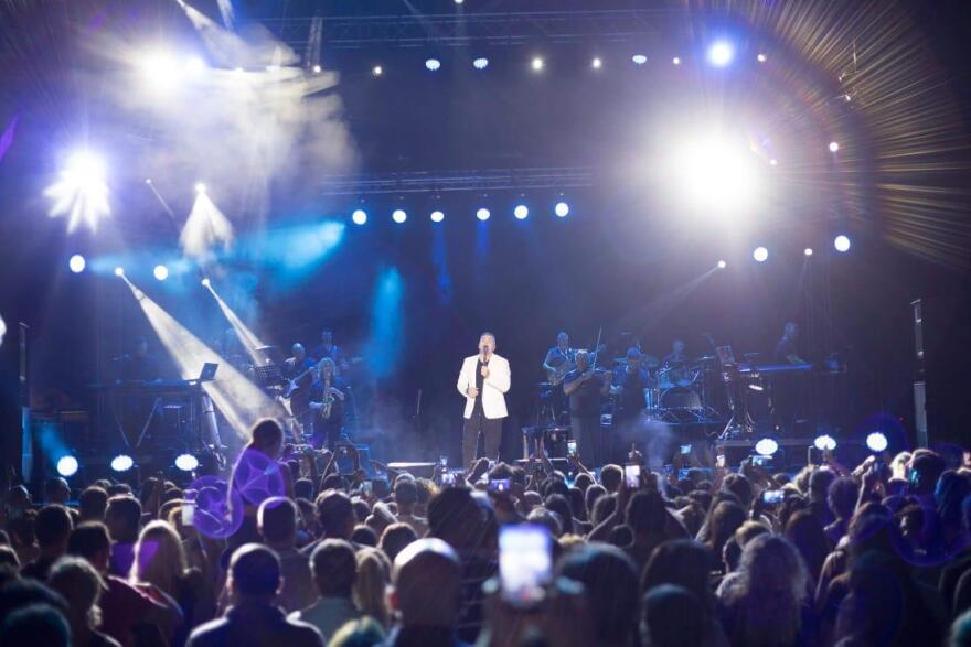 Αντώνης Ρέμος & UB 40: Αποθέωση στη Θεσσαλονίκη