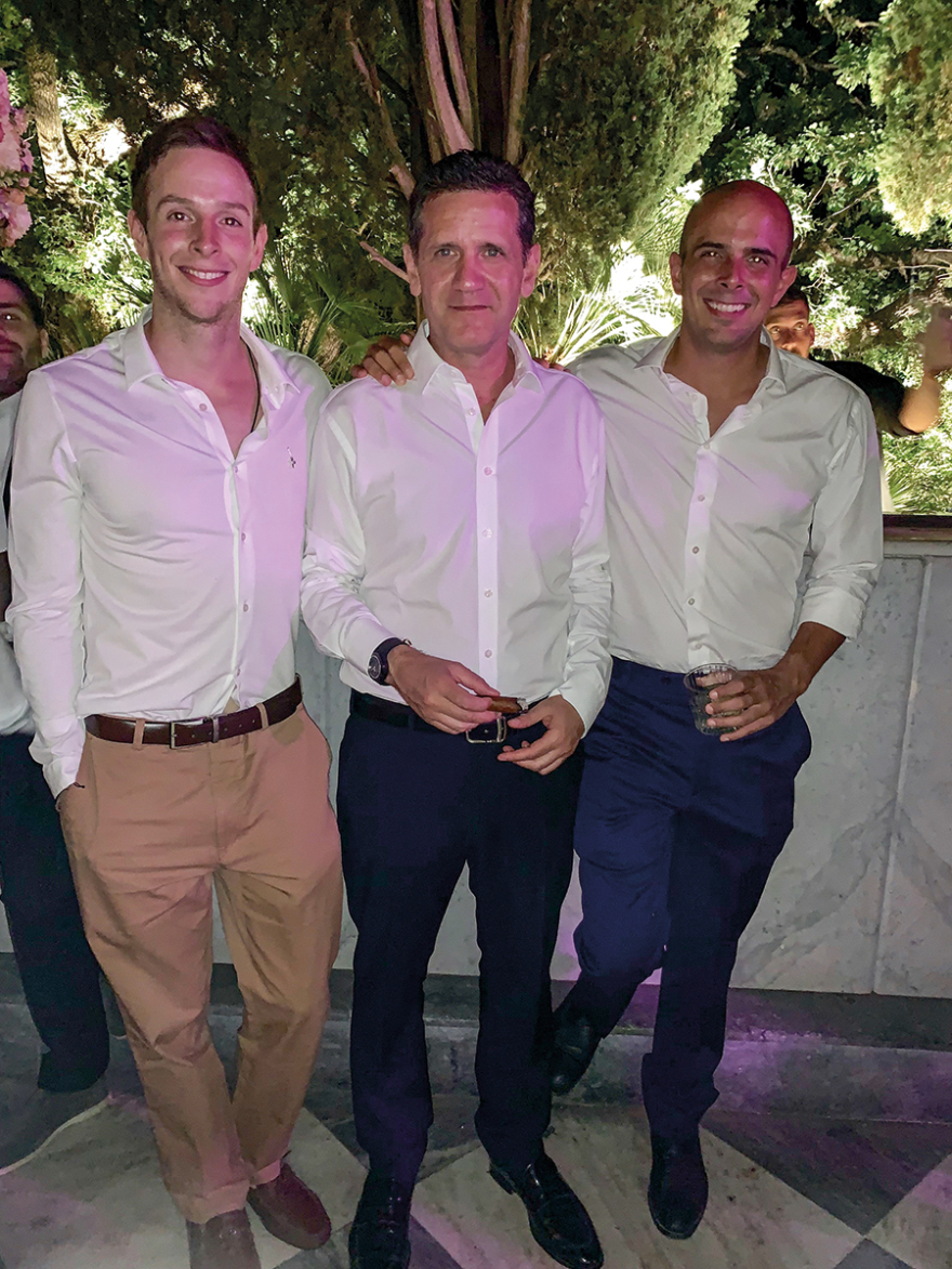 Δήμητρα και Γιάννης Κούστας: Μυθική βάφτιση στην Κέρκυρα