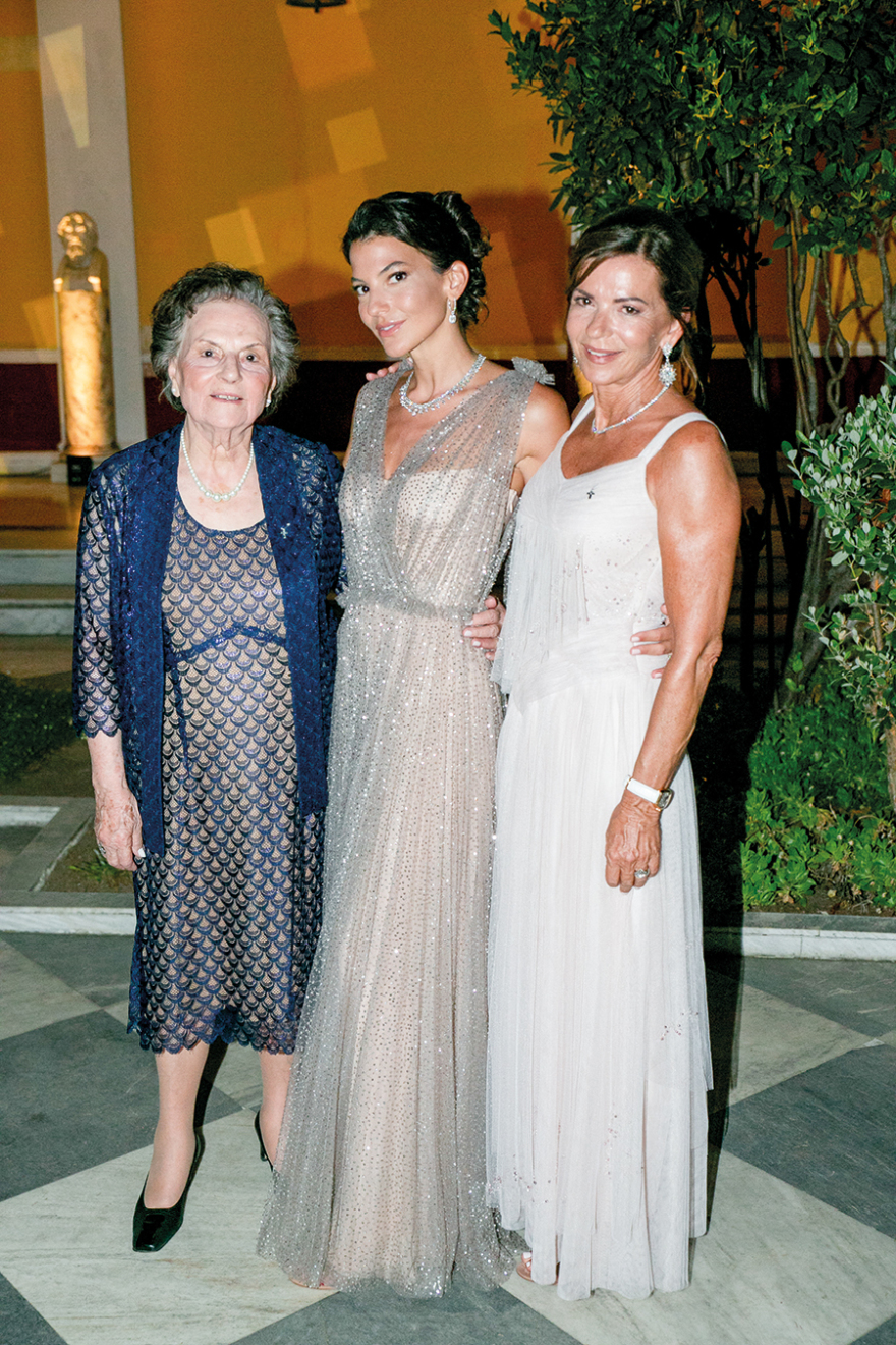 Δήμητρα και Γιάννης Κούστας: Μυθική βάφτιση στην Κέρκυρα