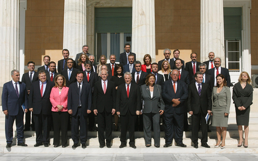 Ιστορικά κλικ: Οι οικογενειακές φωτογραφίες 14 κυβερνήσεων