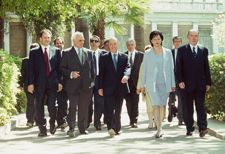 Ιστορικά κλικ: Οι οικογενειακές φωτογραφίες 14 κυβερνήσεων