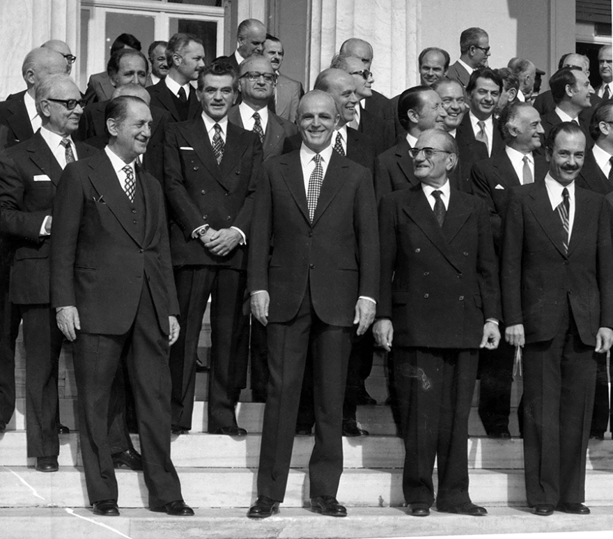 Ιστορικά κλικ: Οι οικογενειακές φωτογραφίες 14 κυβερνήσεων