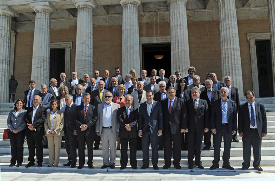 Ιστορικά κλικ: Οι οικογενειακές φωτογραφίες 14 κυβερνήσεων