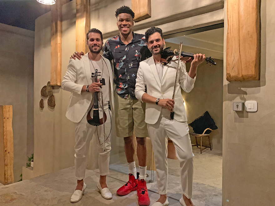 Γιάννης Αντετοκούνμπο: Ρομαντικές στιγμές με τη Μαράια στην Ψαρού