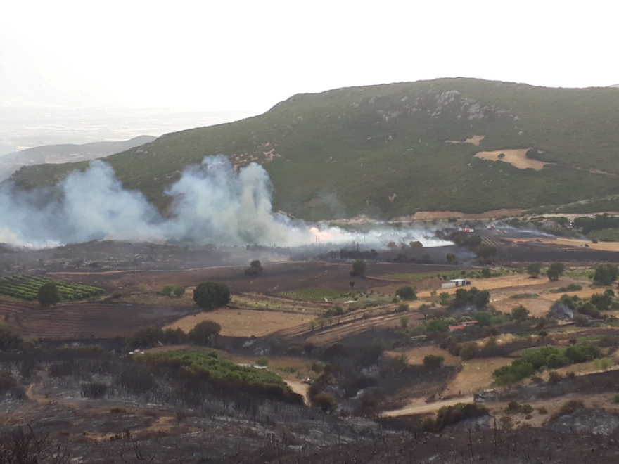Πύρινο μπαράζ: Μάχη με τις φλόγες σε έξι μέτωπα 