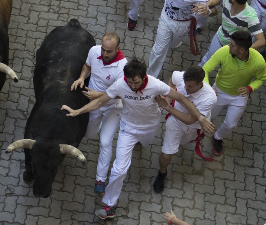 Επτά άνθρωποι ποδοπατήθηκαν στις ταυροδρομίες στην Παμπλόνα