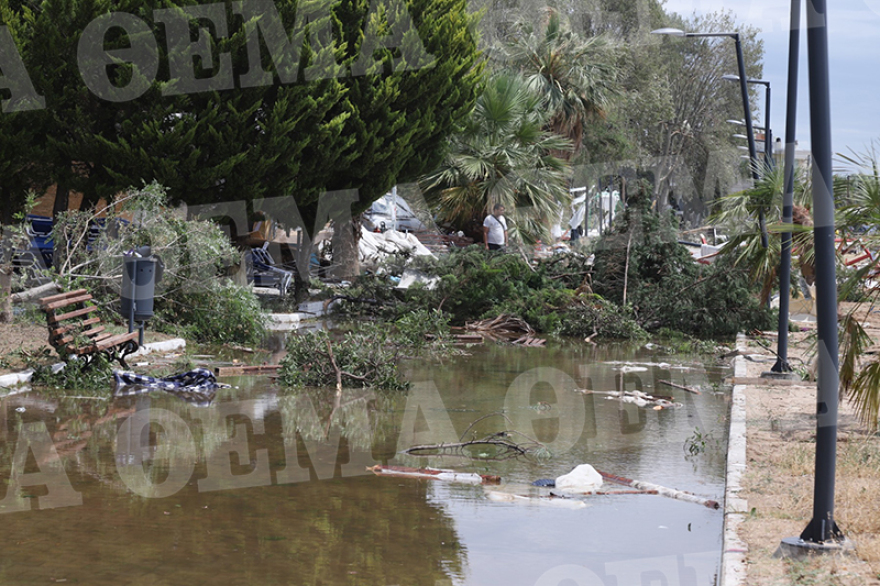 Φονική θεομηνία στη Χαλκιδική: Οδοιπορικό του protothema.gr στον τόπο της τραγωδίας