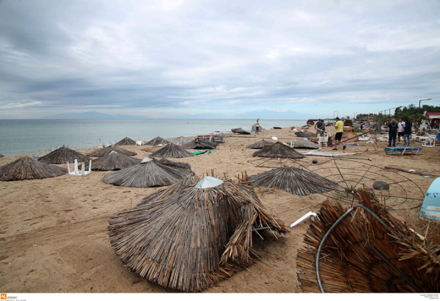 Χαλκιδική: Μάχη με το χρόνο μετά τον εφιάλτη - Αγωνία για τον τουρισμό
