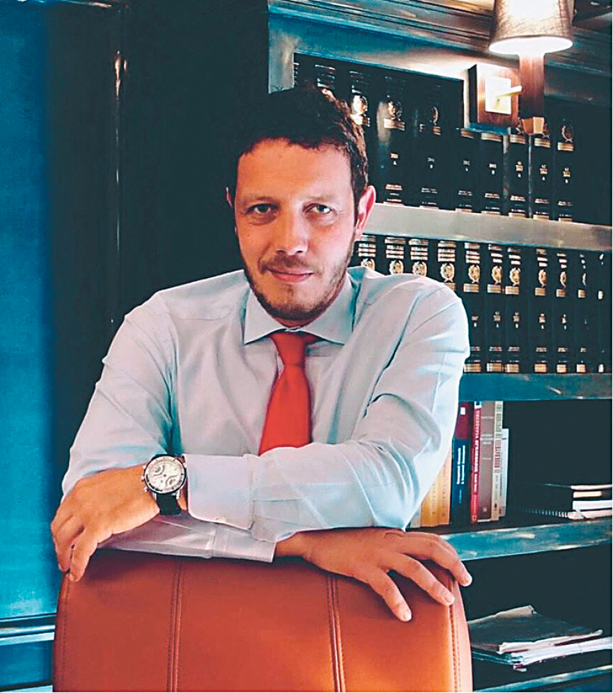 Η ιστορία του ληστή των ATM με το κομμένο πόδι