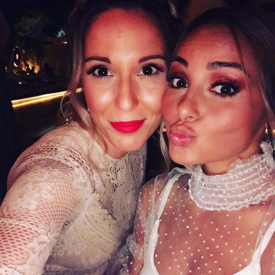 Οι πρώτες φωτογραφίες από τον γάμο Πετρούνια - Μιλλούση