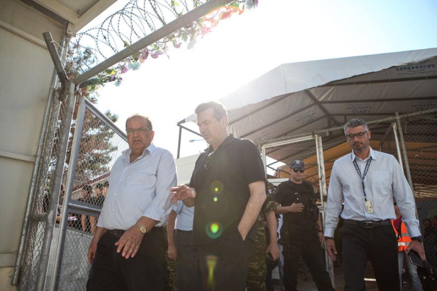 Αυτοψία Χρυσοχοΐδη στη Μόρια - Δείτε φωτογραφίες