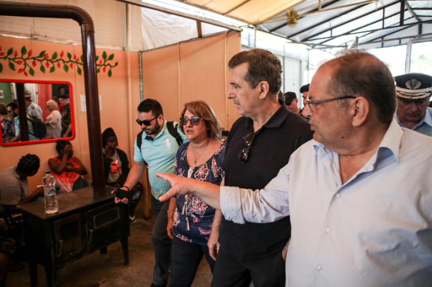 Αυτοψία Χρυσοχοΐδη στη Μόρια - Δείτε φωτογραφίες