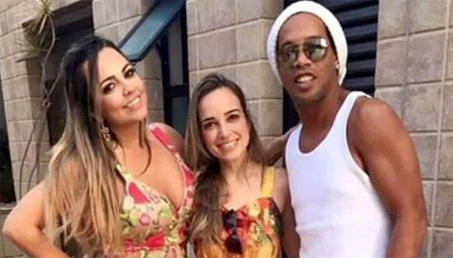 Στο κρεβάτι με τον Ροναλντίνιο: «Πιπεράτες» αποκαλύψεις για την ζωή του Βραζιλιάνου άσου με δύο γυναίκες!