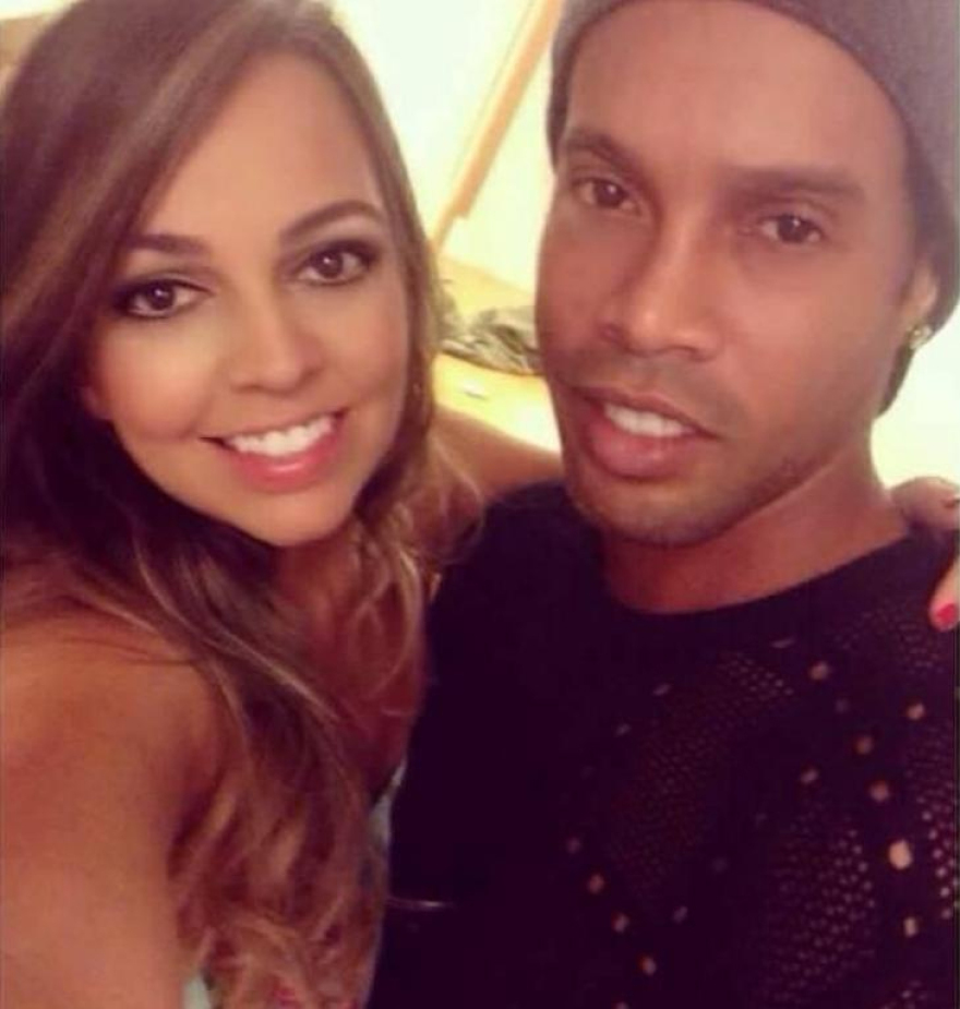 Στο κρεβάτι με τον Ροναλντίνιο: «Πιπεράτες» αποκαλύψεις για την ζωή του Βραζιλιάνου άσου με δύο γυναίκες!