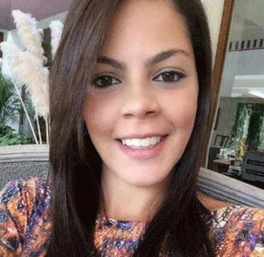 Στο κρεβάτι με τον Ροναλντίνιο: «Πιπεράτες» αποκαλύψεις για την ζωή του Βραζιλιάνου άσου με δύο γυναίκες!