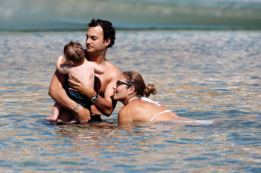 Ανα Μπεατρίς Μπάρος: Στη Μύκονο βρήκα την απόλυτη ευτυχία