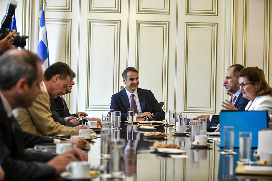 Μεταναστευτικό: Συσκέψεις Μητσοτάκη για το στρατηγικό σχέδιο της κυβέρνησης