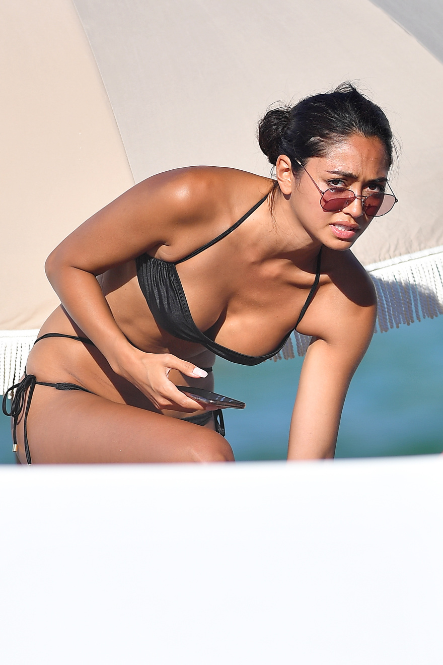 Ambra Gutierrez: Η καλλονή που παρενοχλήθηκε από τον Χάρβεϊ Γουάινστιν με καυτό μπικίνι