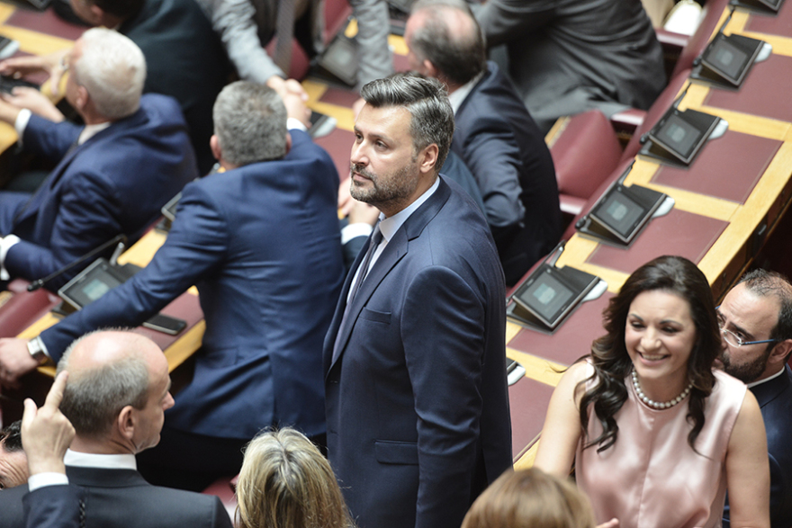 Ορκίστηκαν οι 300 της νέας Βουλής - Φωτογραφίες και παρασκήνιο