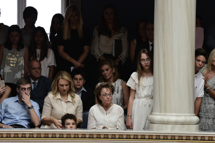 Ορκίστηκαν οι 300 της νέας Βουλής - Φωτογραφίες και παρασκήνιο