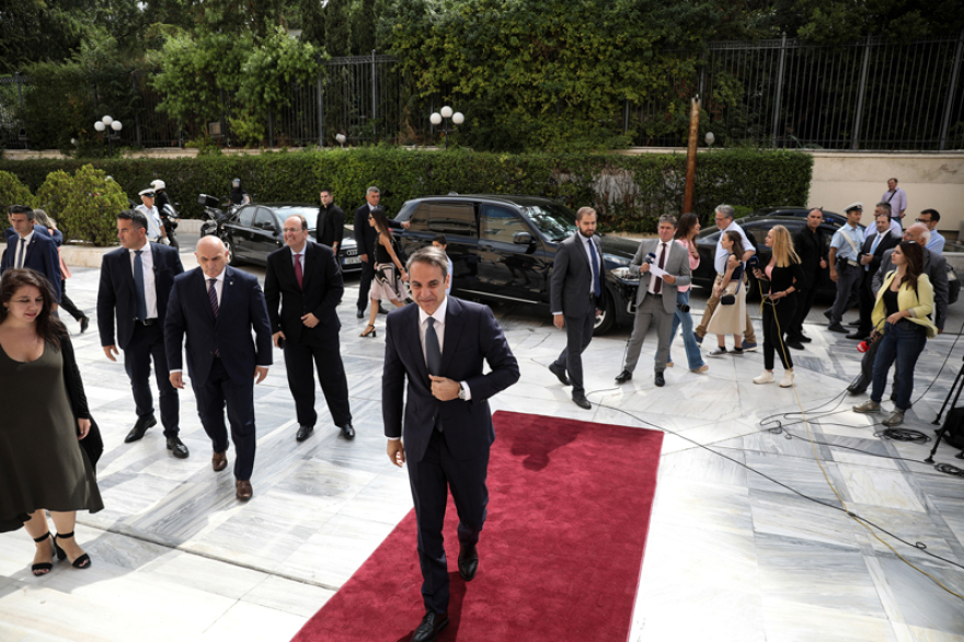 Ορκίστηκαν οι 300 της νέας Βουλής - Φωτογραφίες και παρασκήνιο