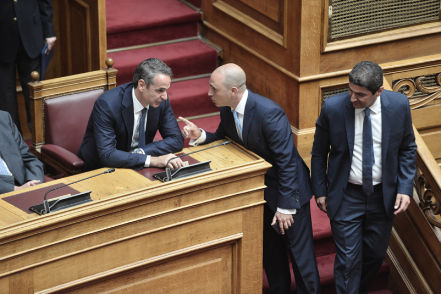 Ορκίστηκαν οι 300 της νέας Βουλής - Φωτογραφίες και παρασκήνιο