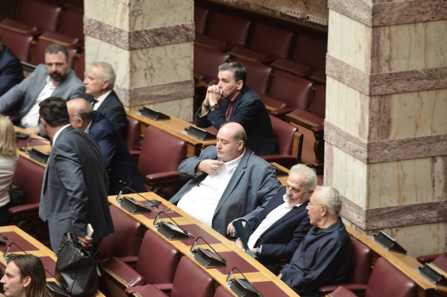 Ορκίστηκαν οι 300 της νέας Βουλής - Φωτογραφίες και παρασκήνιο