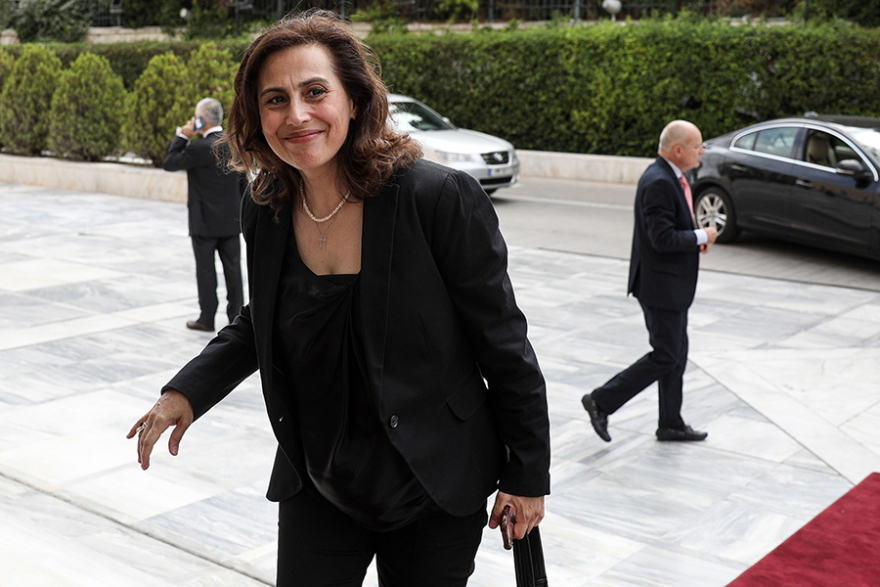 Ορκωμοσία της Βουλής: Οι κυρίες που ξεχώρισαν με τις ενδυματολογικές τους επιλογές