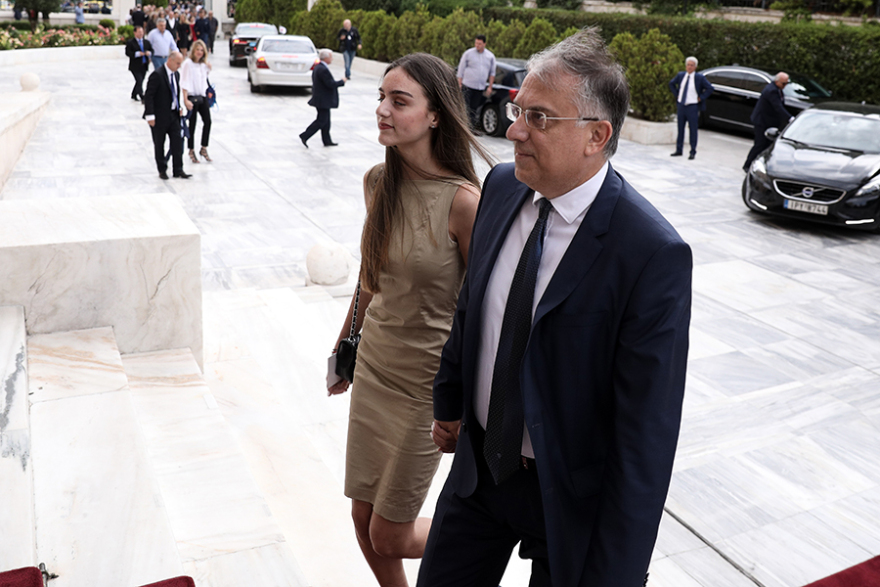 Ορκωμοσία της Βουλής: Οι κυρίες που ξεχώρισαν με τις ενδυματολογικές τους επιλογές