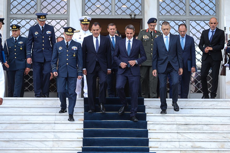 Μητσοτάκης: Οι Ένοπλες Δυνάμεις διαθέτουν και επιχειρησιακή ετοιμότητα και υψηλό ηθικό