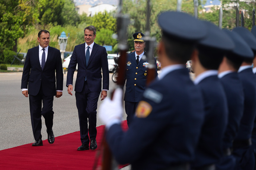 Μητσοτάκης: Οι Ένοπλες Δυνάμεις διαθέτουν και επιχειρησιακή ετοιμότητα και υψηλό ηθικό