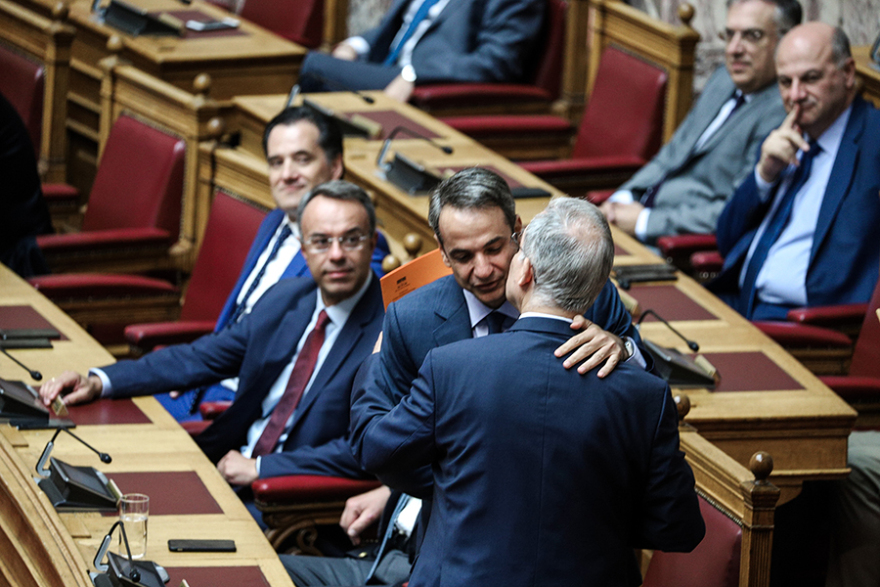 Ρεκόρ Τασούλα: Με 283 ψήφους εξελέγη νέος πρόεδρος της Βουλής