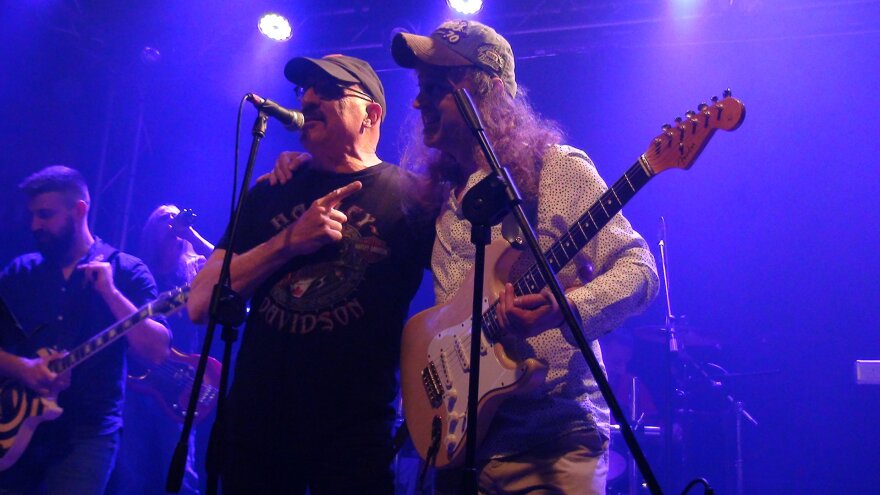 Με συναυλία γιόρτασε τα 30 χρόνια του το συγκρότημα «Εξόριστοι» του Δημήτρη Κατή