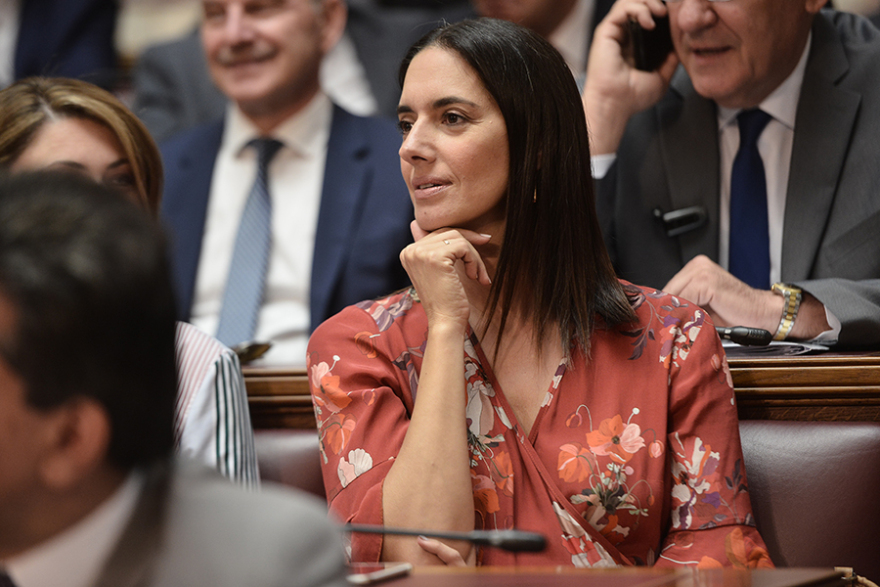 Μητσοτάκης στους βουλευτές της ΝΔ: Περισσότερες πράξεις, λιγότερα λόγια, συνεχής μάχη κατά του λαϊκισμού  