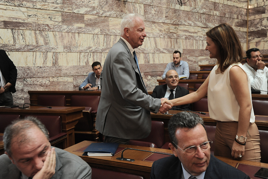 Μητσοτάκης στους βουλευτές της ΝΔ: Περισσότερες πράξεις, λιγότερα λόγια, συνεχής μάχη κατά του λαϊκισμού  