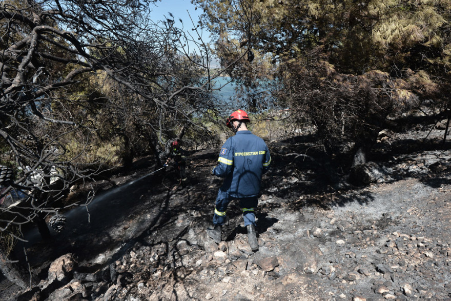 Σε ύφεση τα πύρινα μέτωπα