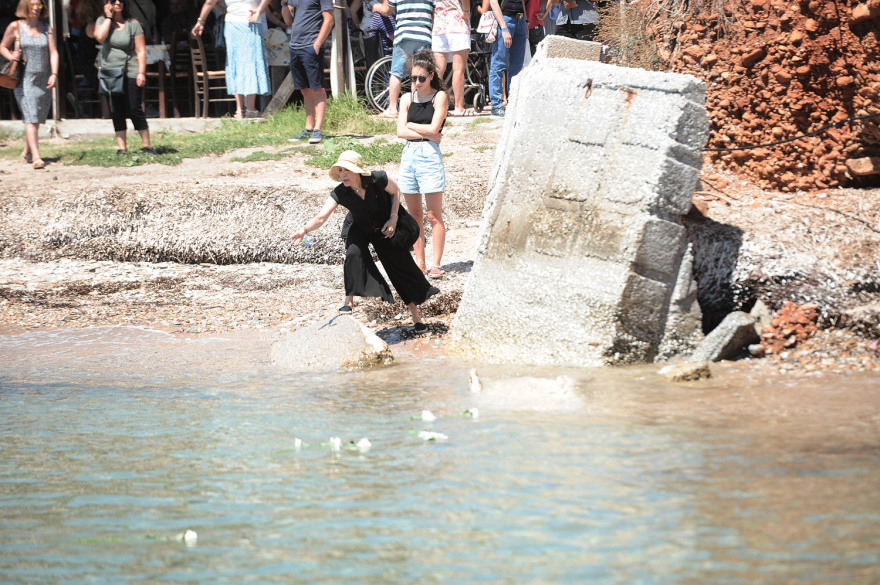 Μάτι: Ένας χρόνος από την τραγωδία - Μνημόσυνο για τα 102 θύματα