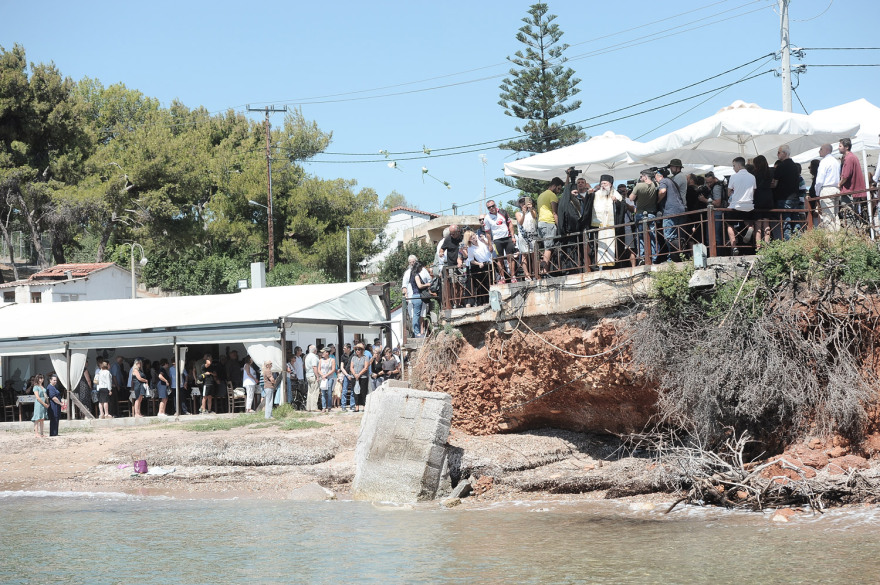 Μάτι: Ένας χρόνος από την τραγωδία - Μνημόσυνο για τα 102 θύματα
