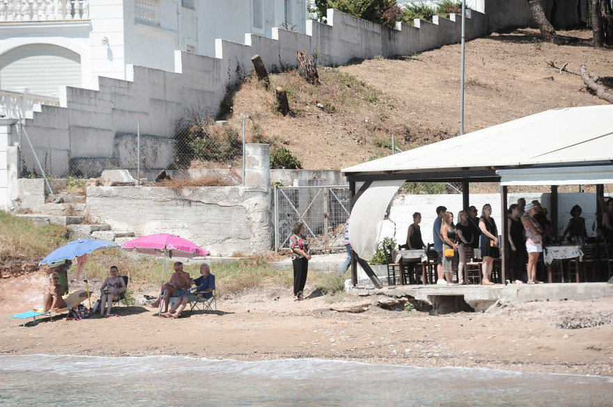 Μάτι: Ένας χρόνος από την τραγωδία - Μνημόσυνο για τα 102 θύματα