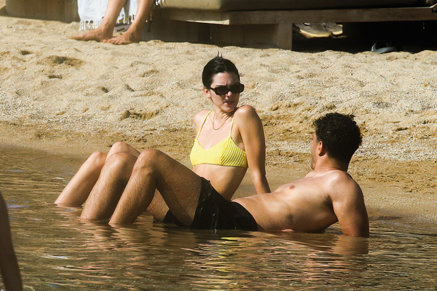 Greek summer queens: Οι βασίλισσες του jet set αποθεώνουν την Ελλάδα