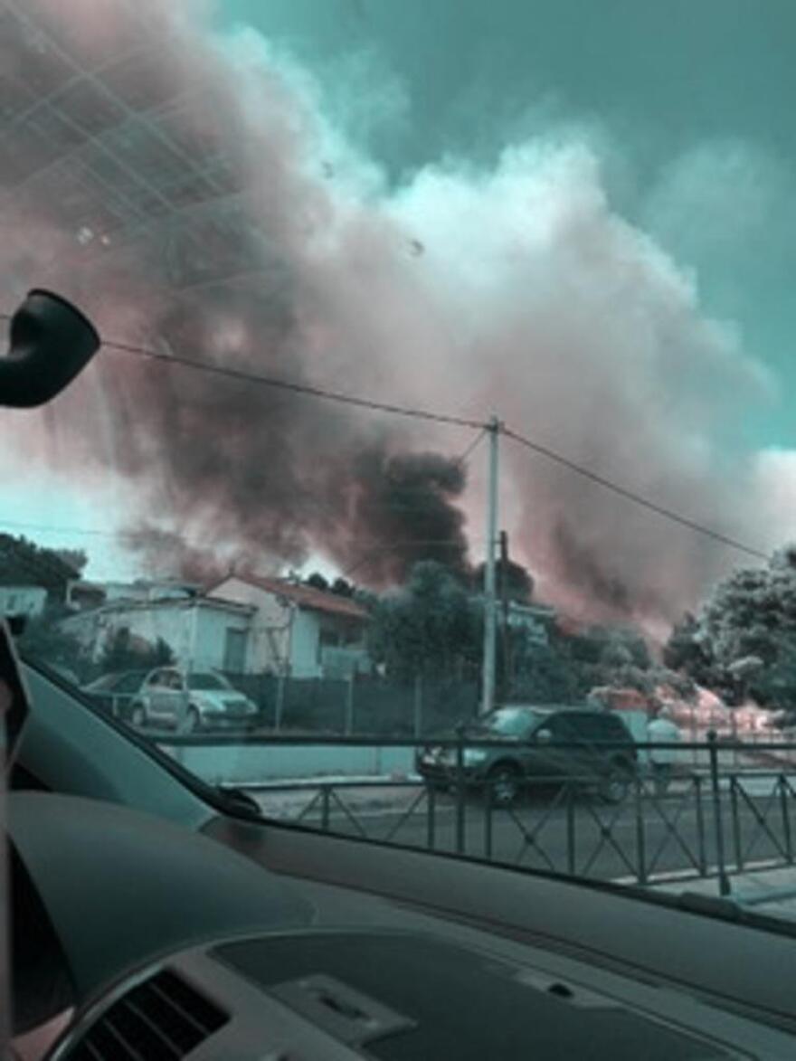 Φωτιές σε Ραφήνα και Βαρνάβα: Άμεση κινητοποίηση της Πυροσβεστικής - Τέθηκαν υπό έλεγχο