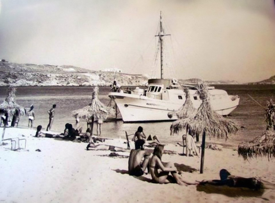 Το Nammos γίνεται 16 ετών: Η «ψαροταβέρνα» που κάνει τζίρους 20 εκατ. ευρώ