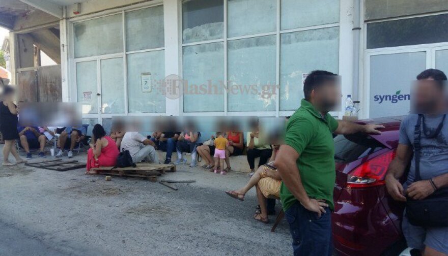 Παιδικοί σταθμοί: Γονείς στην ουρά και αναμονή όλη τη νύχτα για μία θέση! 