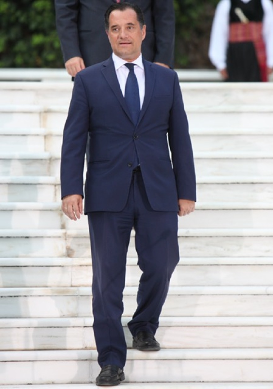 Παρασκήνιο και φωτογραφίες από τη γιορτή για την αποκατάσταση της Δημοκρατίας στο προεδρικό μέγαρο