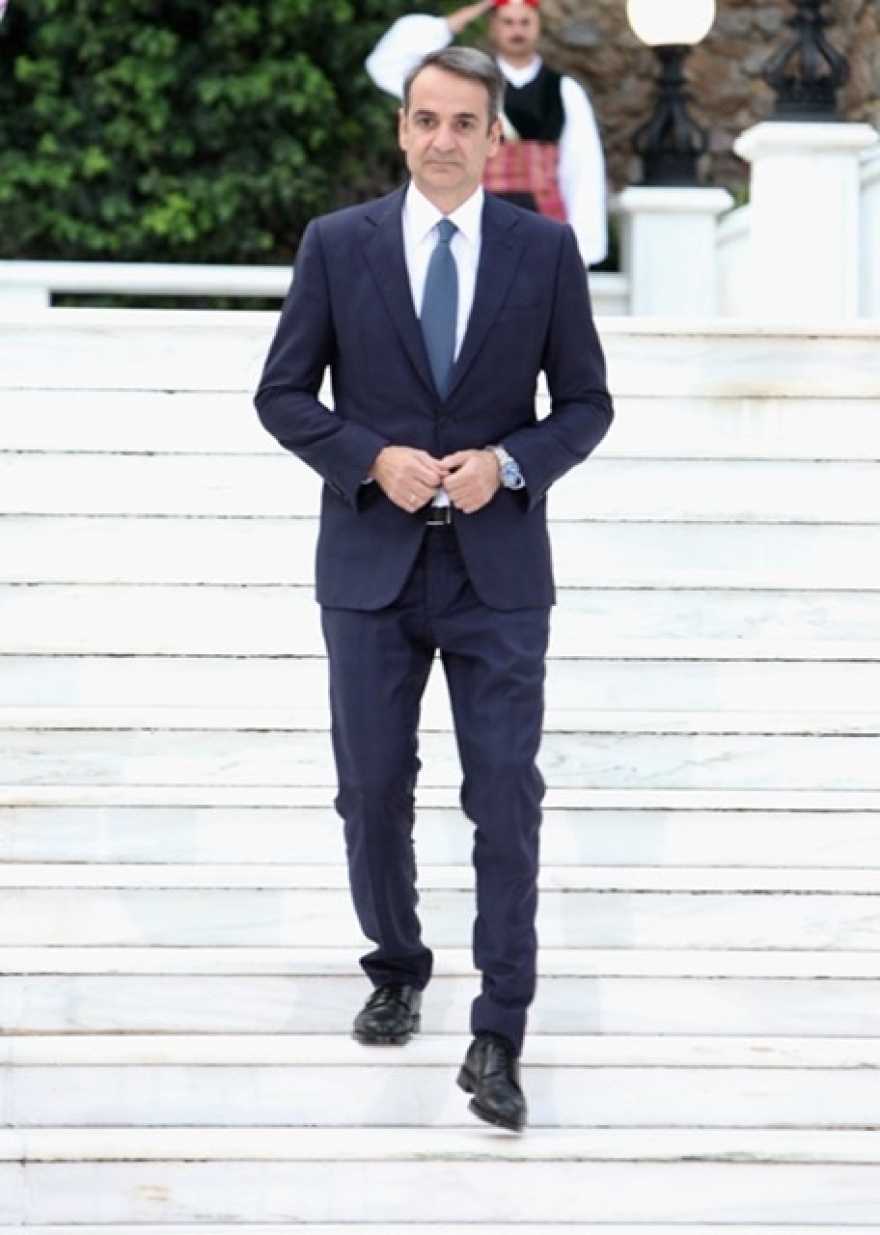 Παρασκήνιο και φωτογραφίες από τη γιορτή για την αποκατάσταση της Δημοκρατίας στο προεδρικό μέγαρο